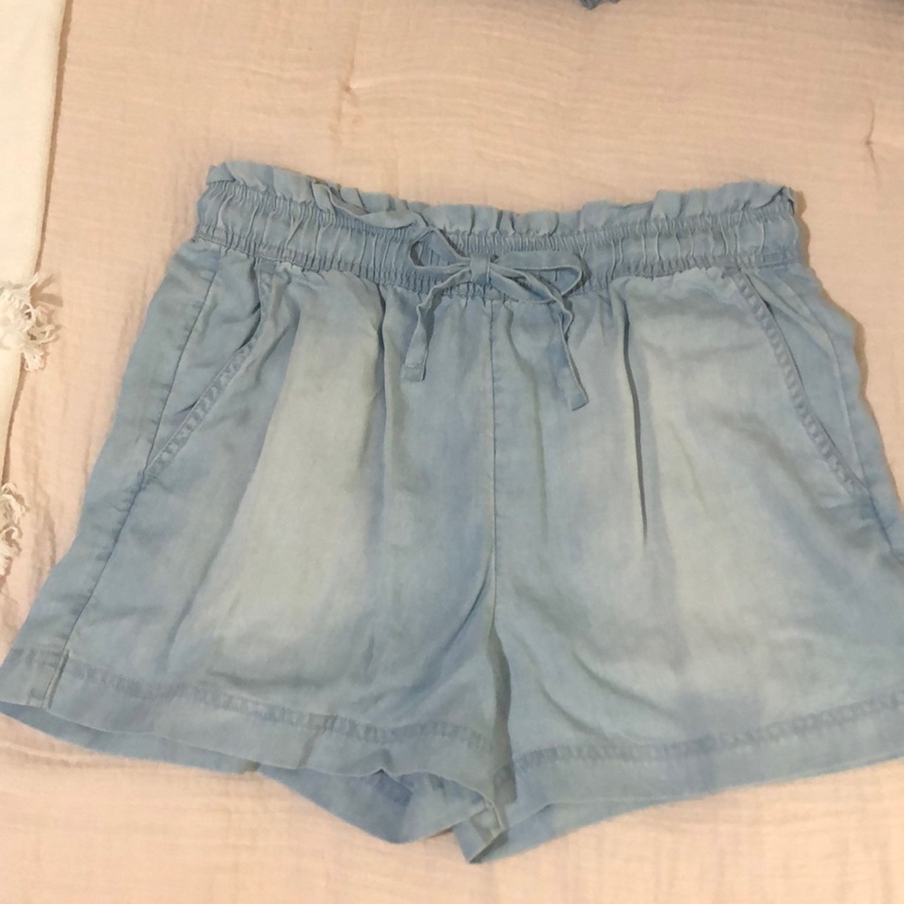 Flowy blue shorts
